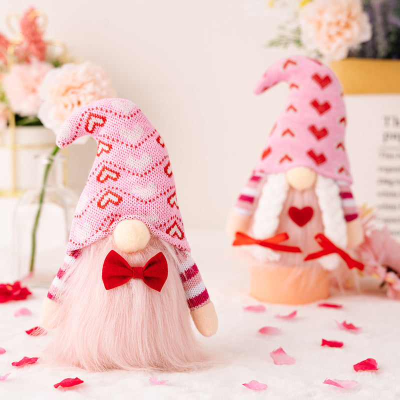 Valentine gnomes