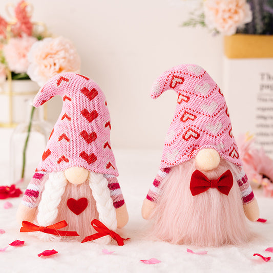Valentine gnomes